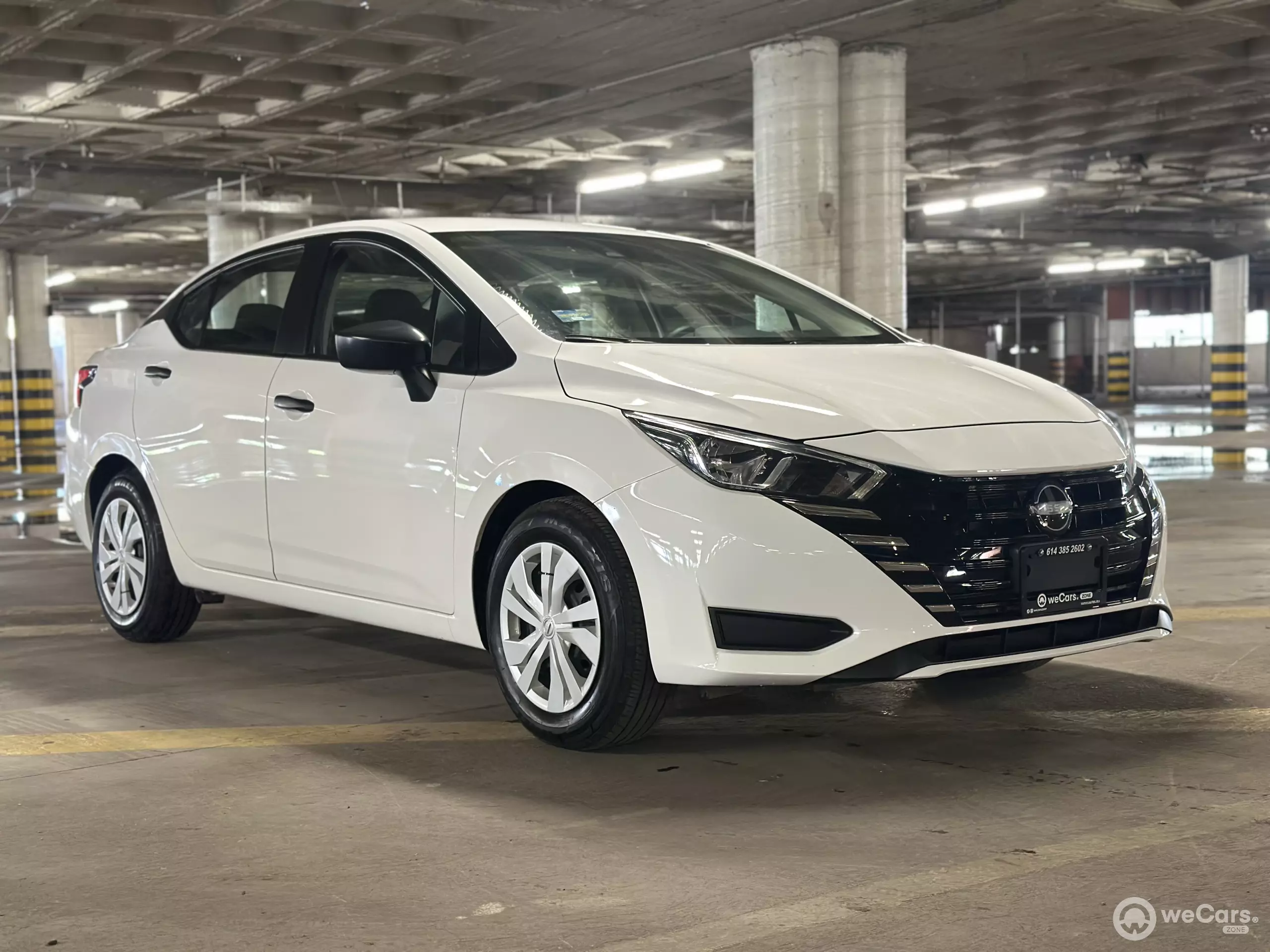 Nissan Versa 2023