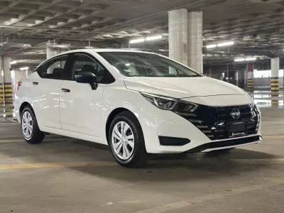 Nissan Versa 2023