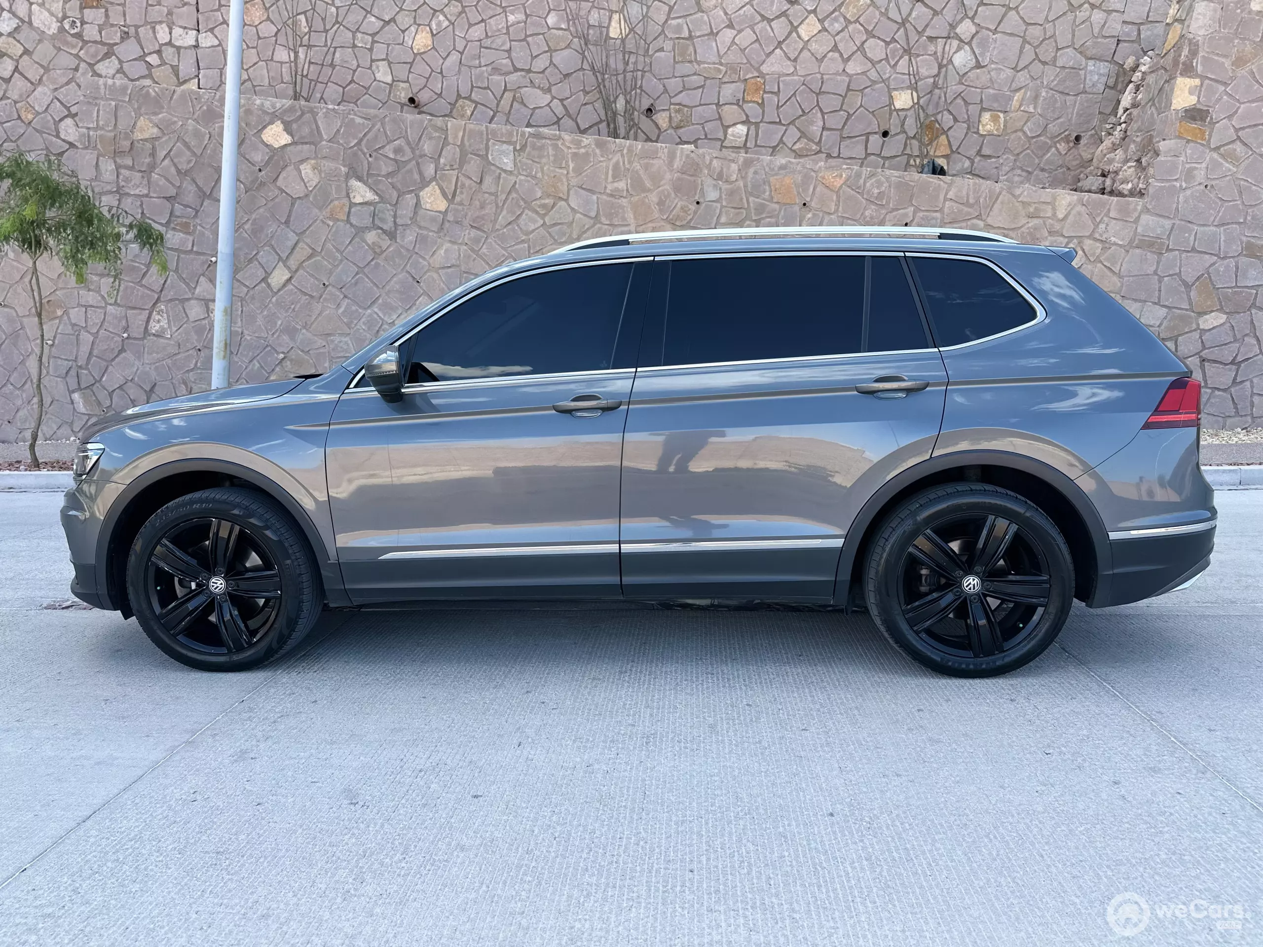 Volkswagen Tiguan VUD
