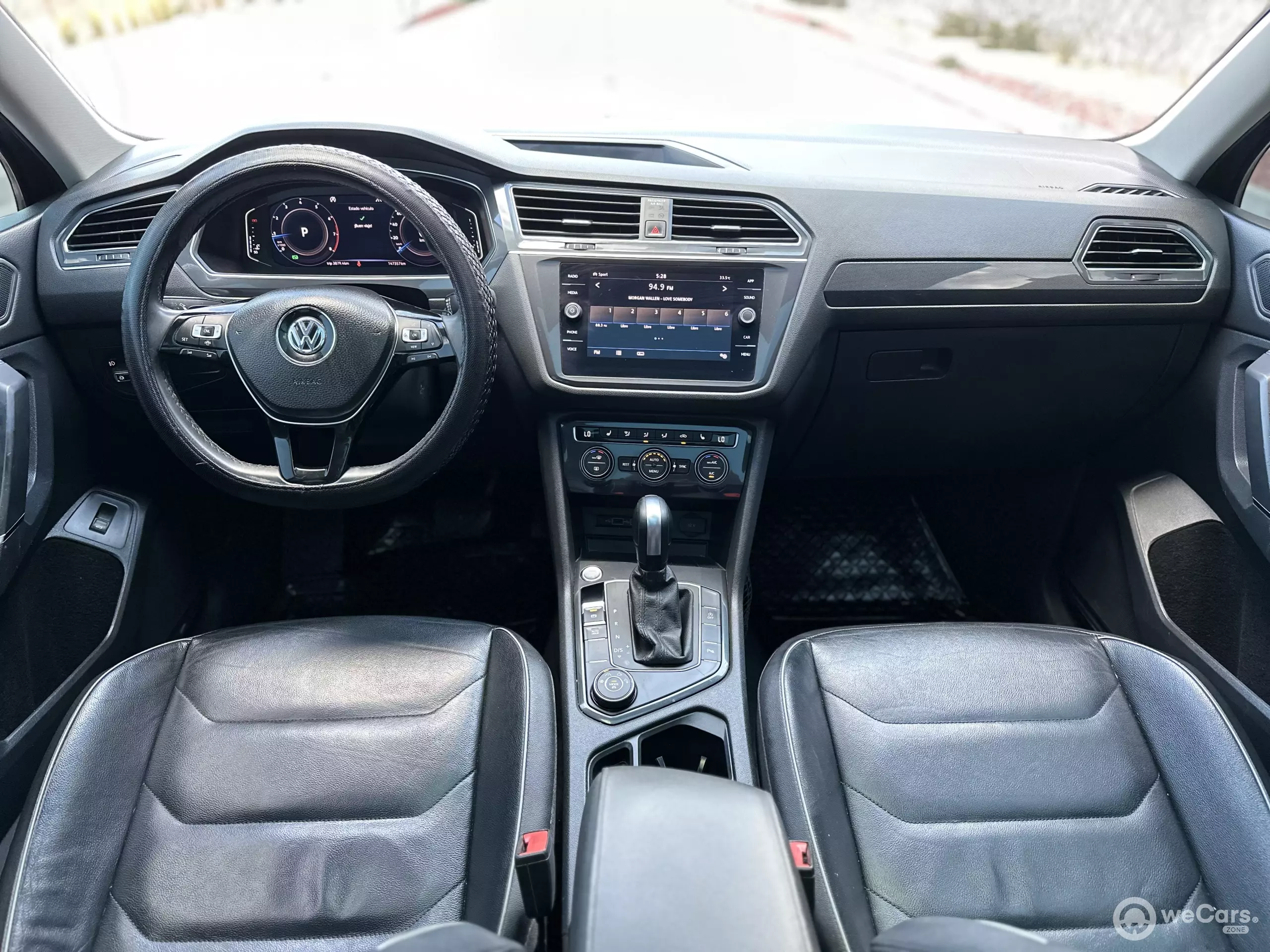 Volkswagen Tiguan VUD