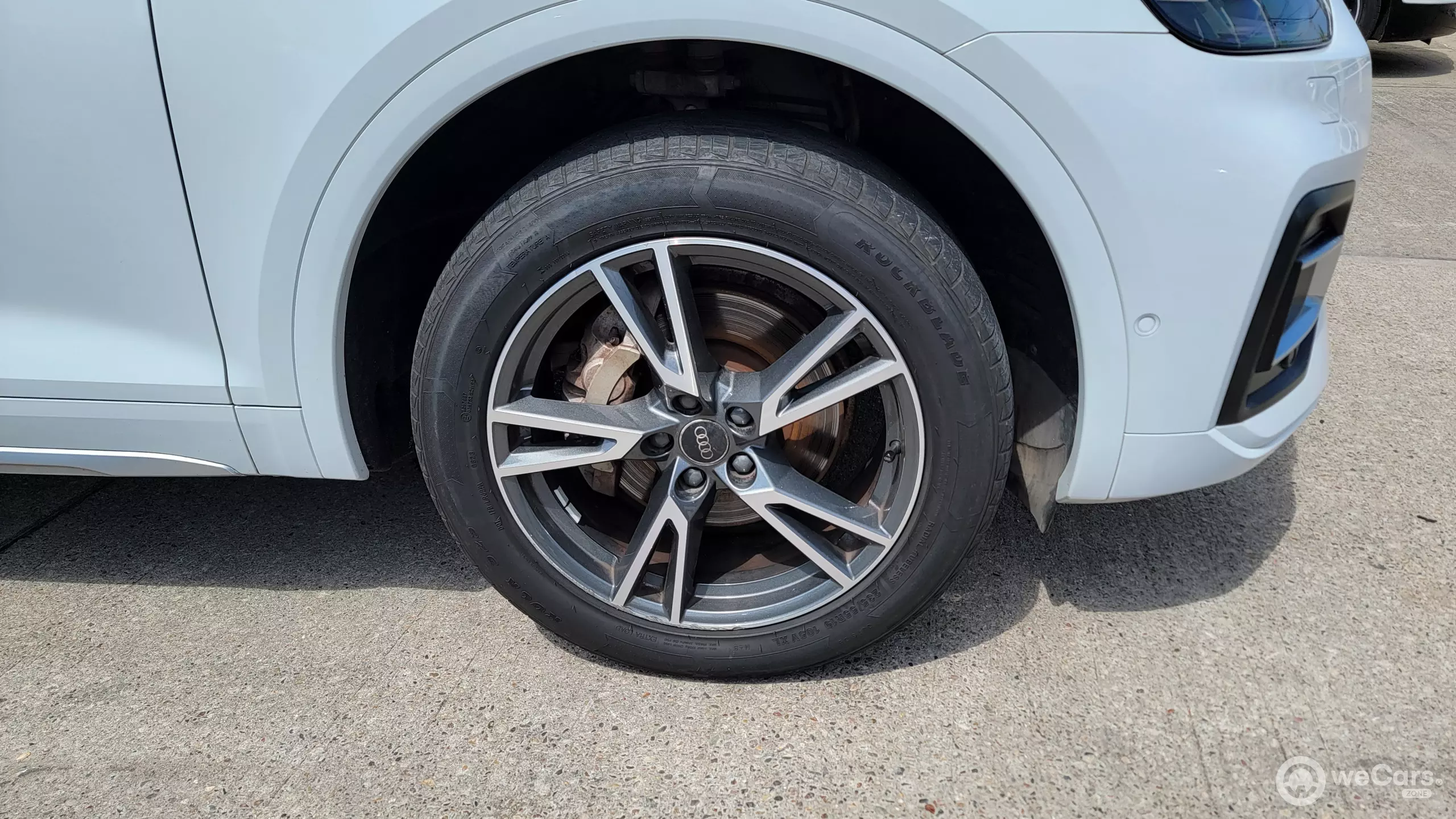 Audi Q5 Quattro VUD