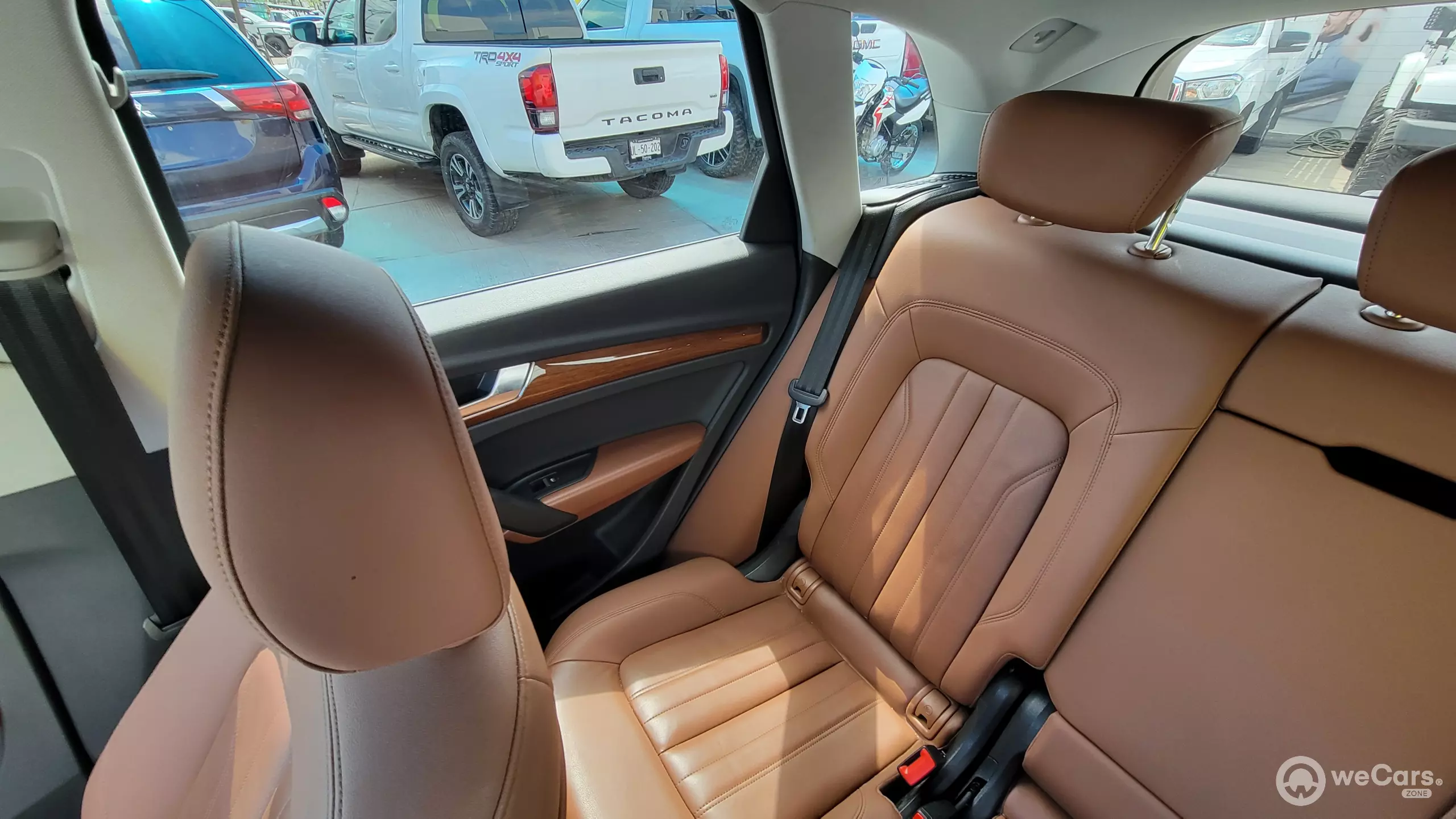 Audi Q5 Quattro VUD
