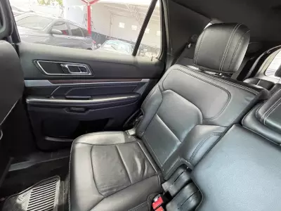 Ford Explorer VUD 2017
