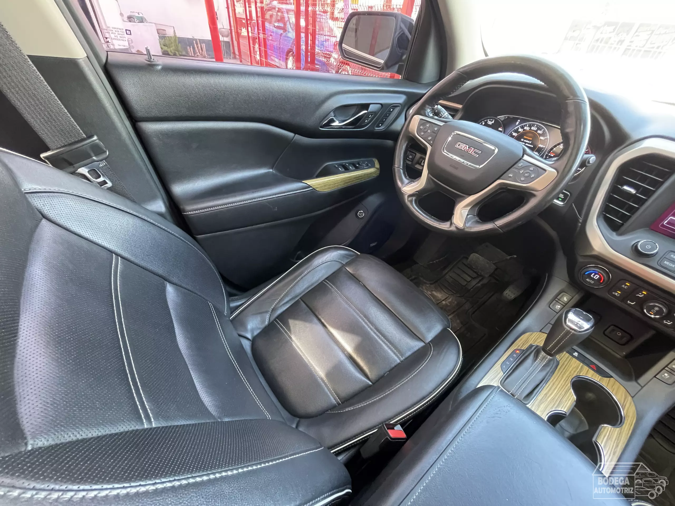 GMC Acadia VUD