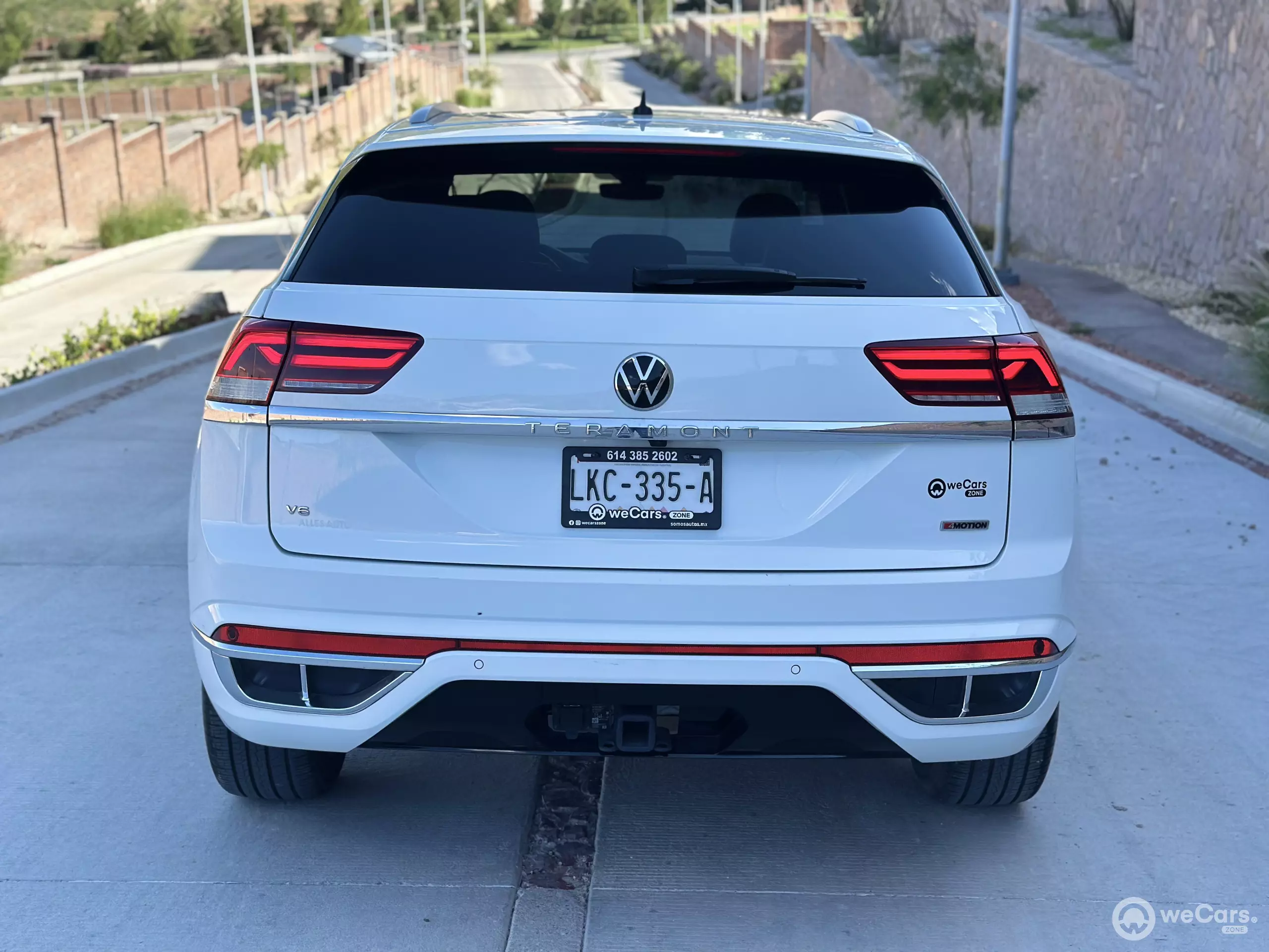 Volkswagen Cross Sport VUD