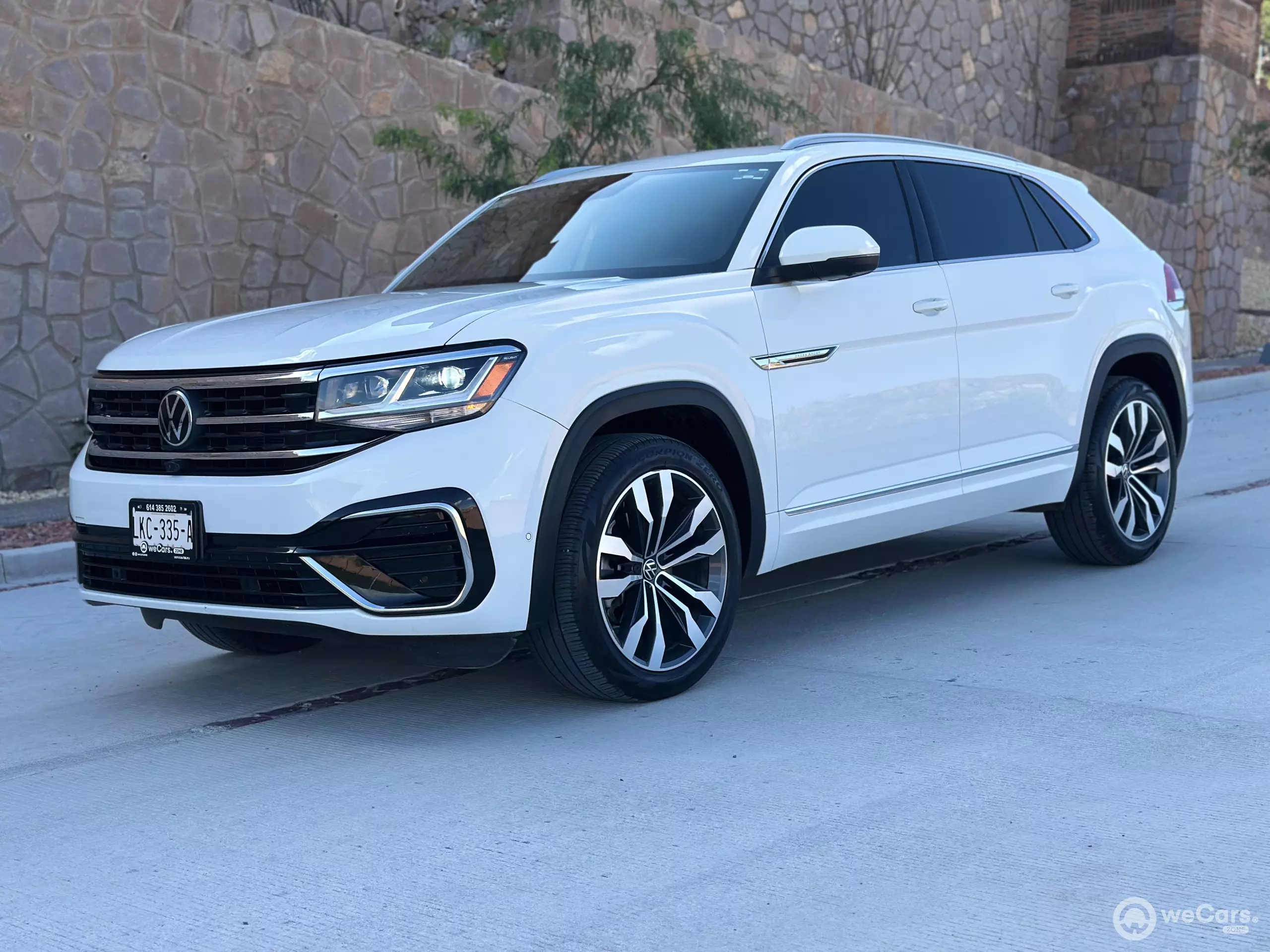 Volkswagen Cross Sport VUD