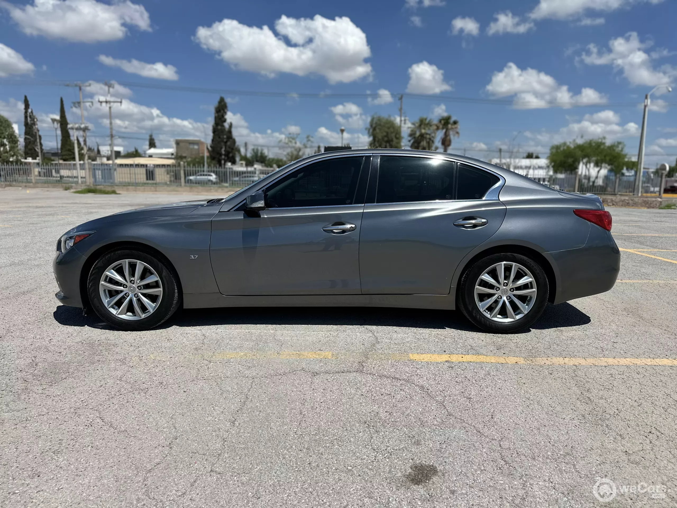 Infiniti Q50