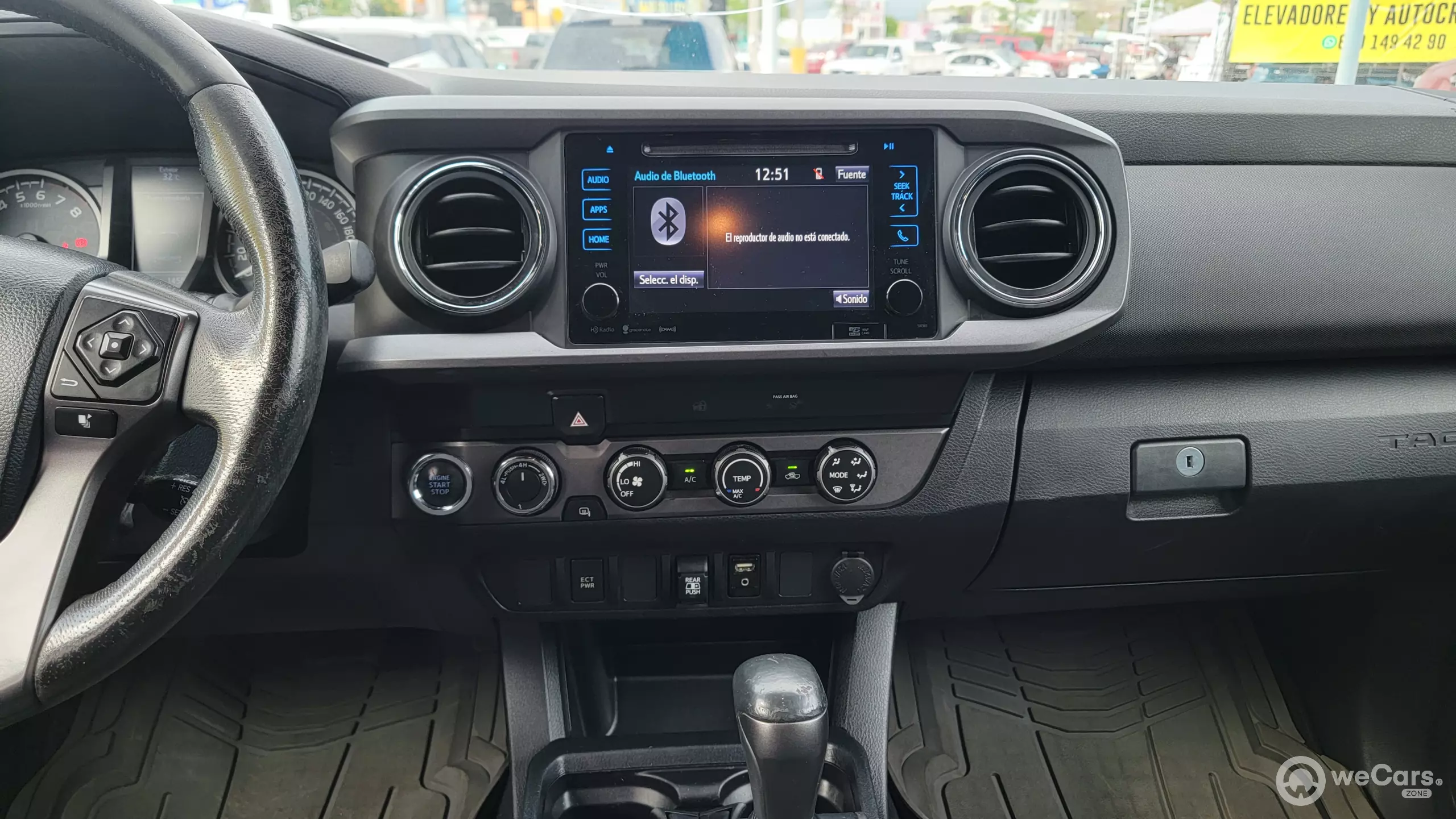 Toyota Tacoma Pick-Up