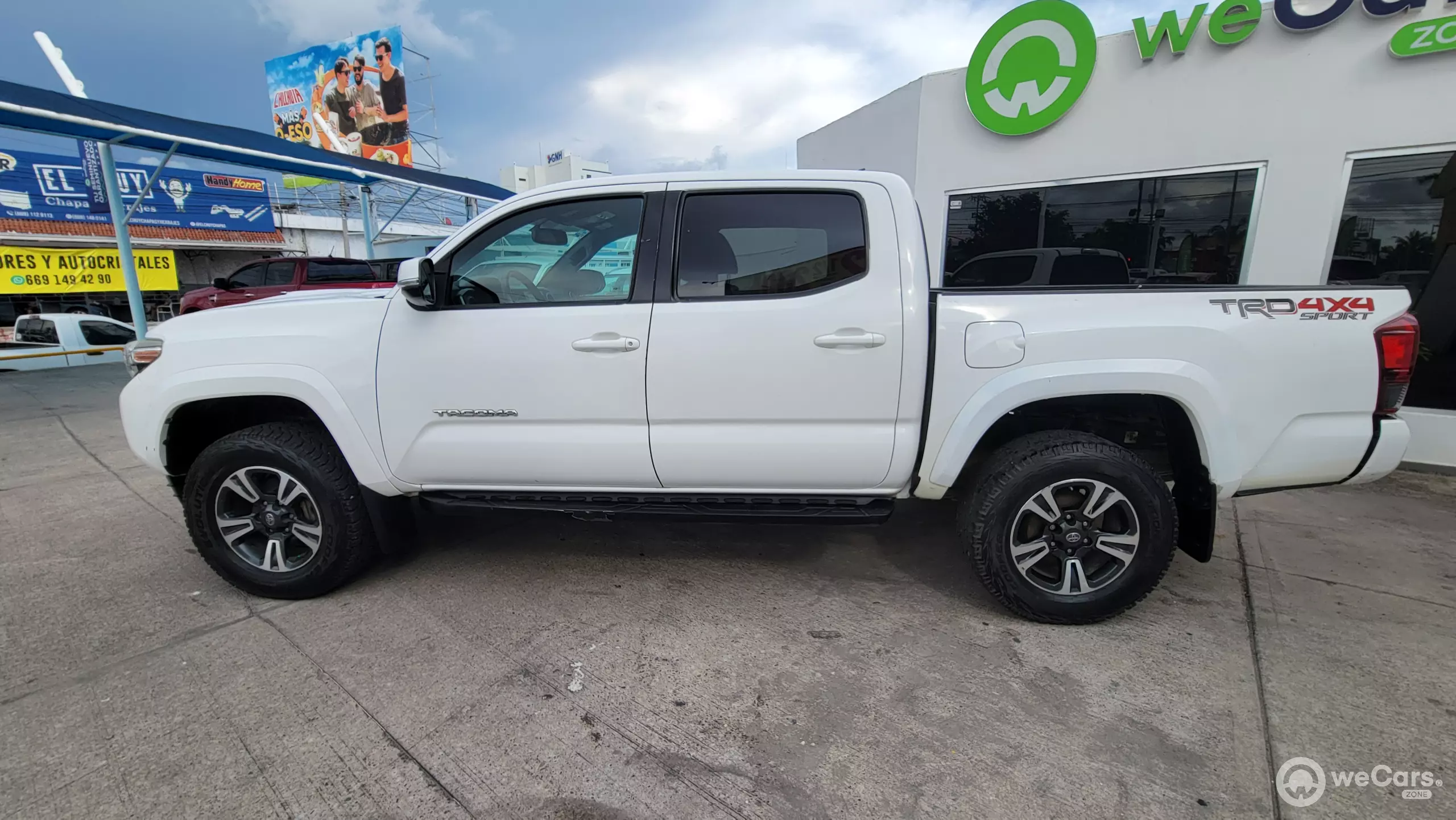 Toyota Tacoma Pick-Up