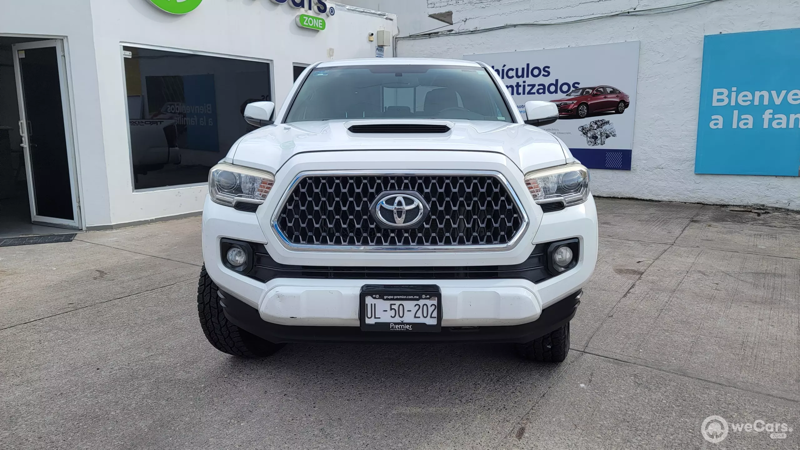 Toyota Tacoma Pick-Up