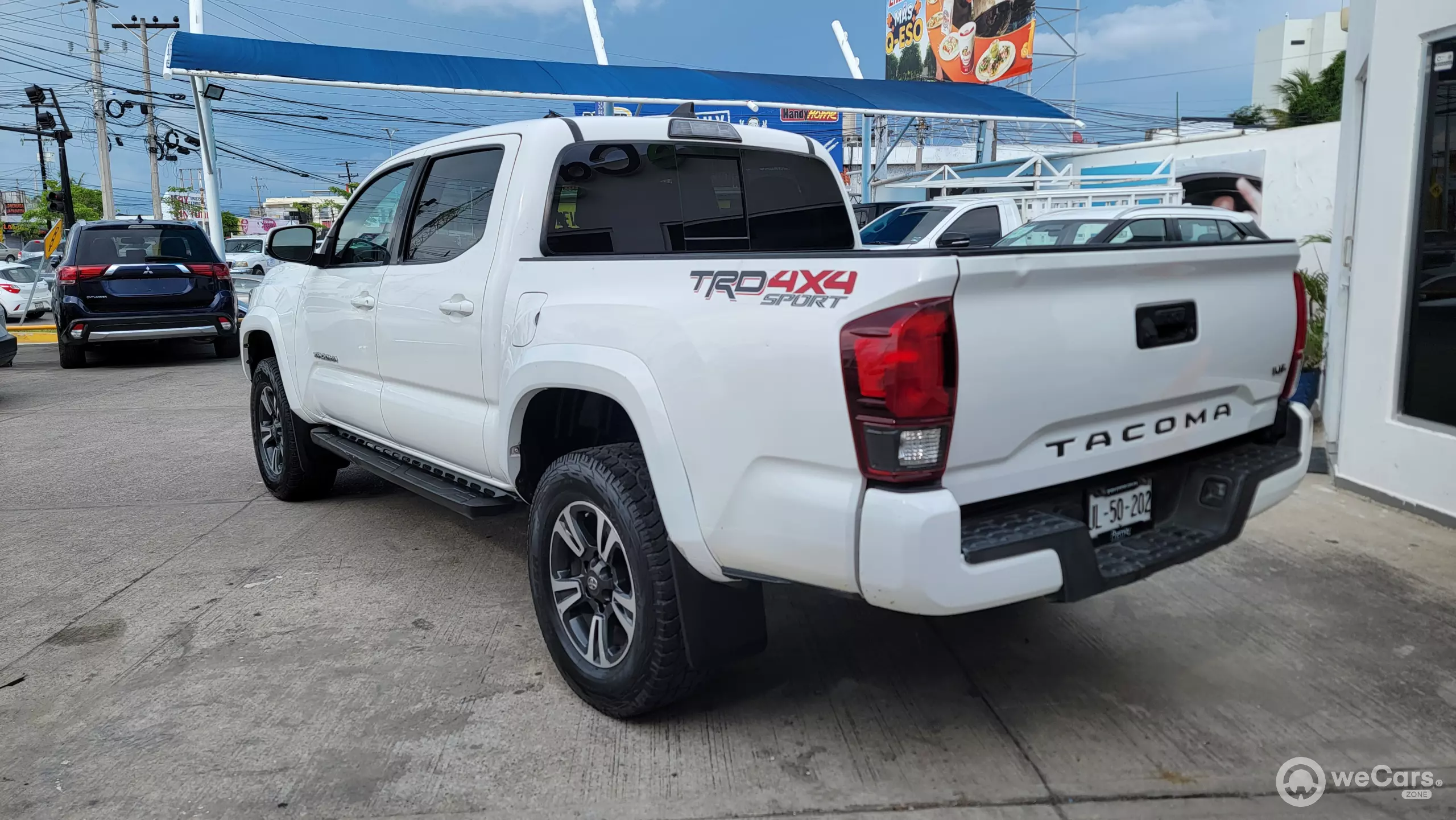 Toyota Tacoma Pick-Up