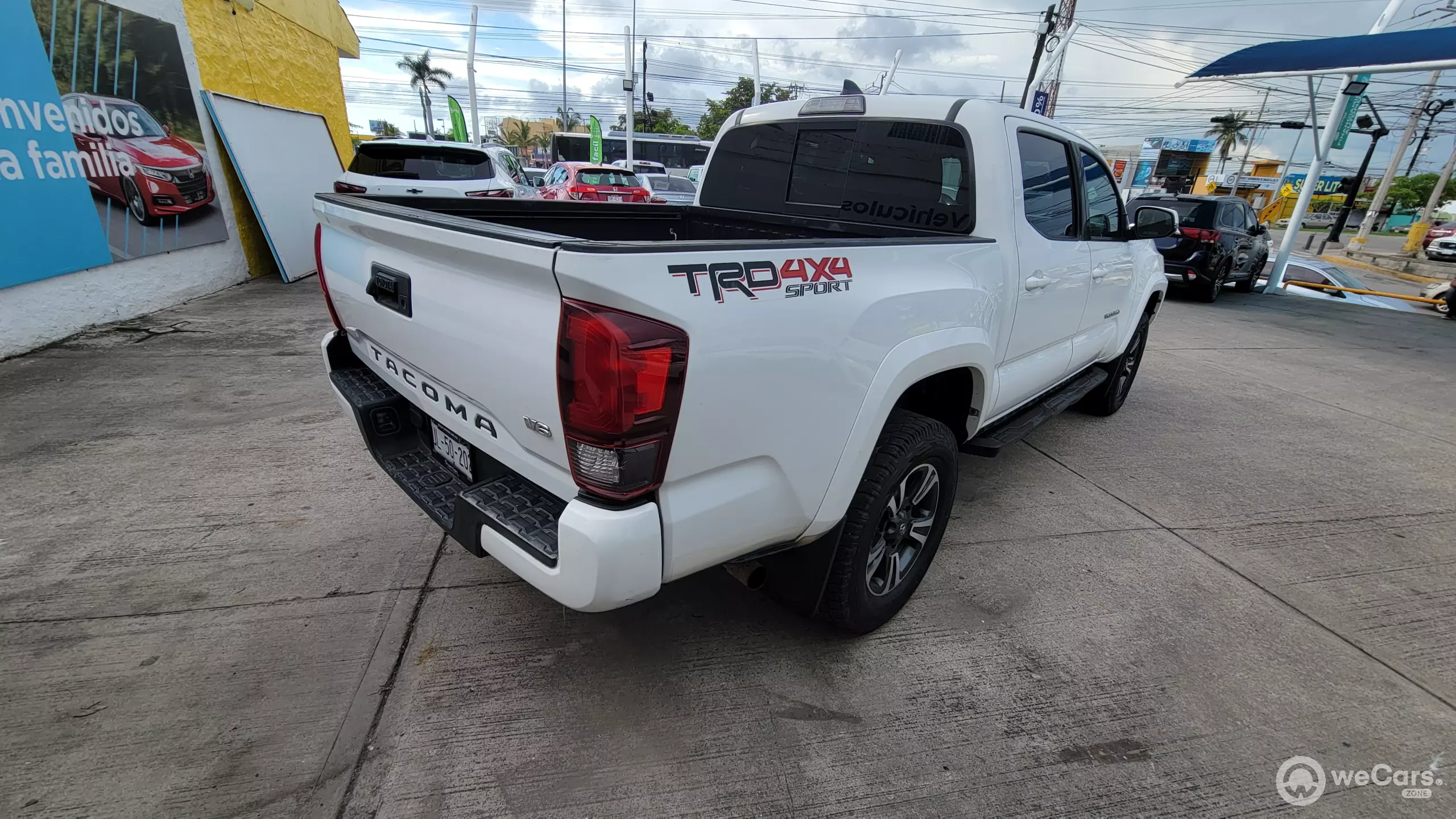 Toyota Tacoma Pick-Up