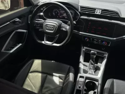 Audi Q3 VUD 2021