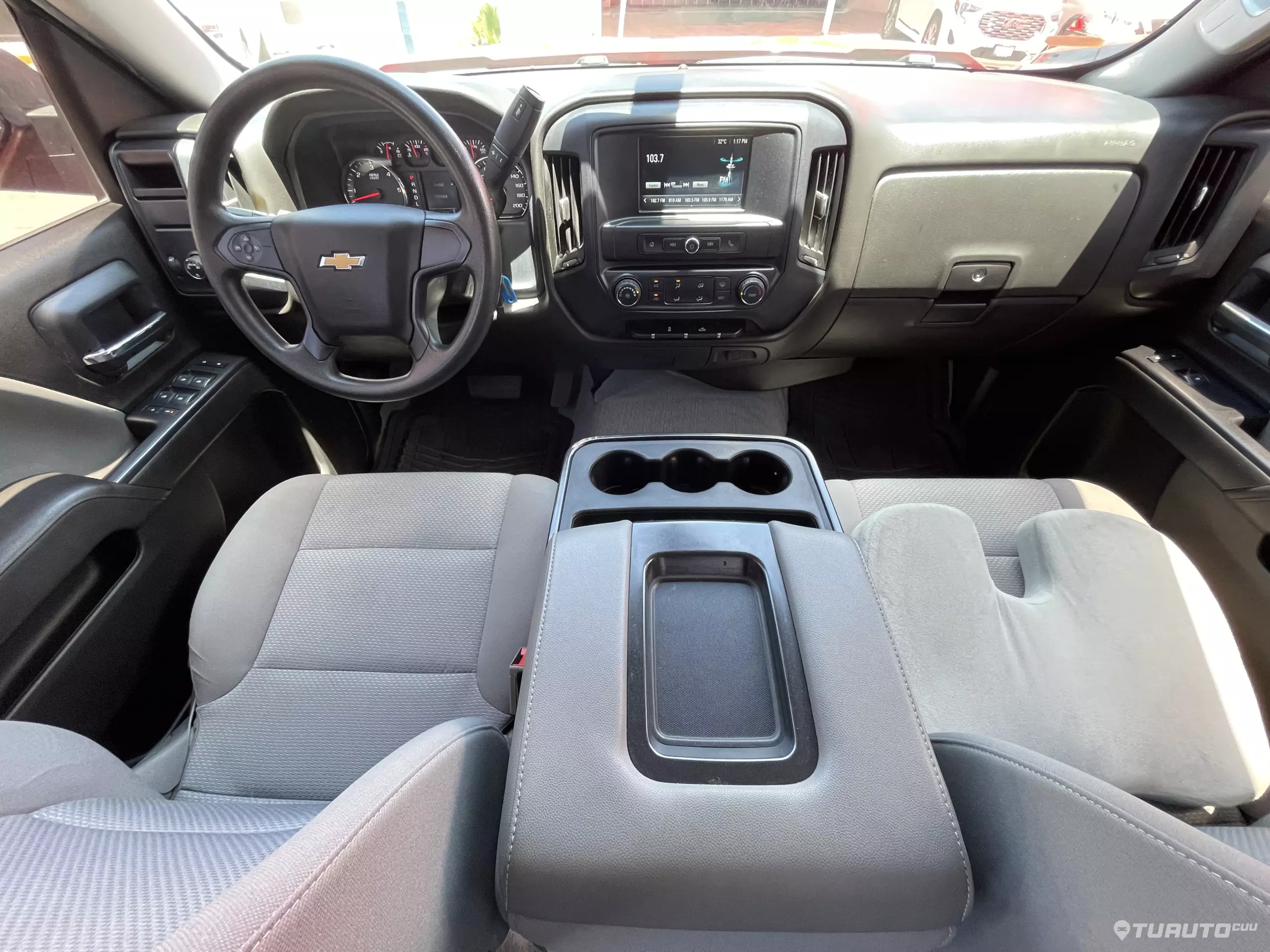 Chevrolet Silverado 2500 y Cheyenne Pick-Up