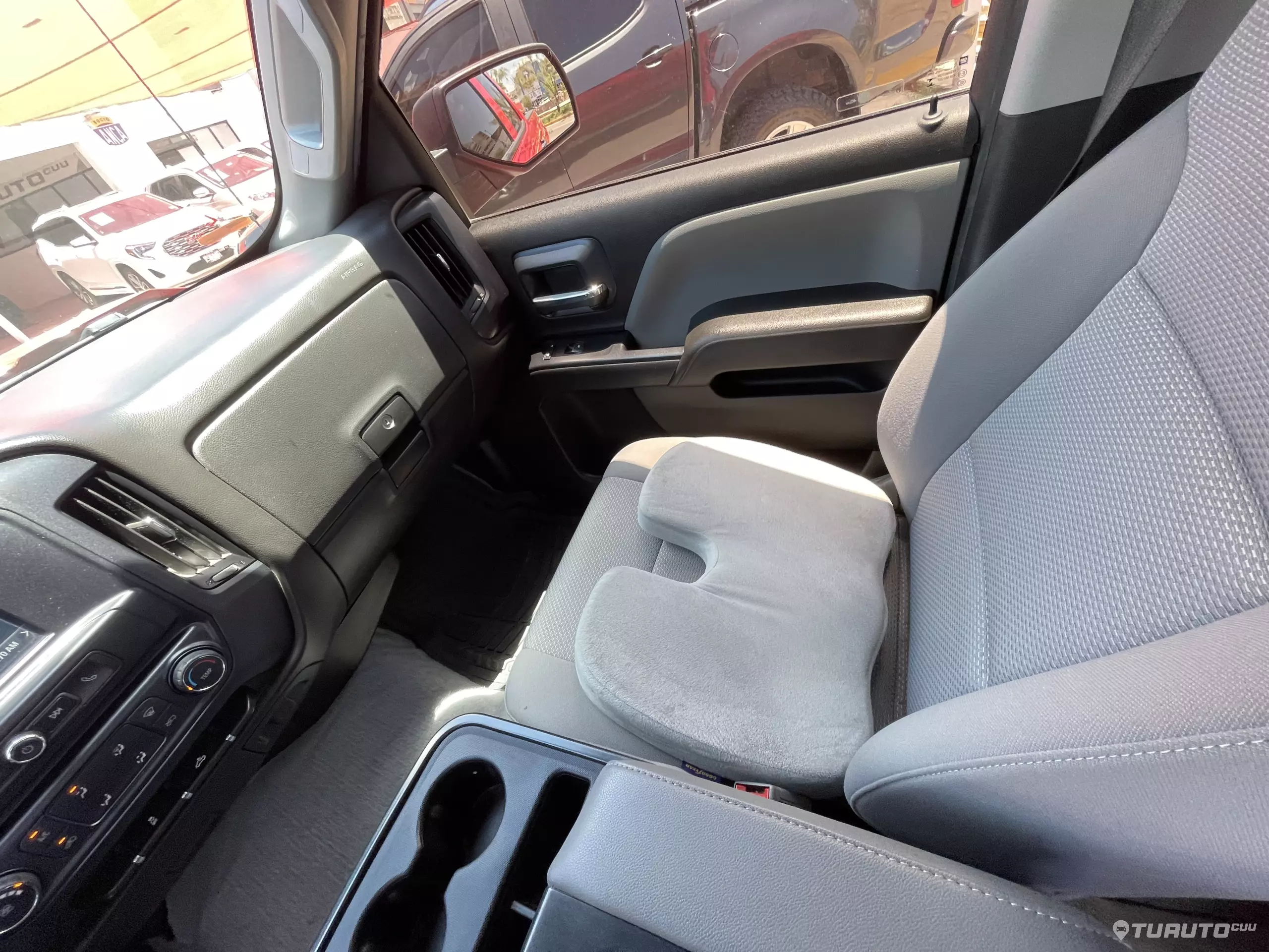 Chevrolet Silverado 2500 y Cheyenne Pick-Up