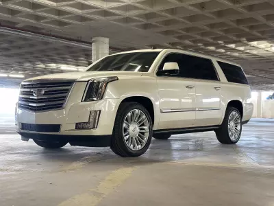 Cadillac Escalade VUD 4x4 2015