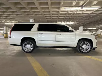 Cadillac Escalade VUD 4x4 2015