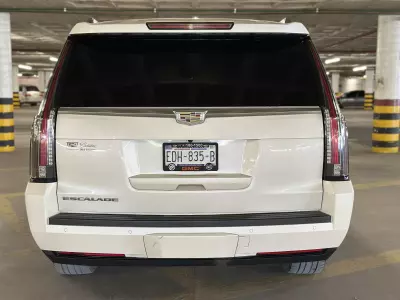 Cadillac Escalade VUD 4x4 2015