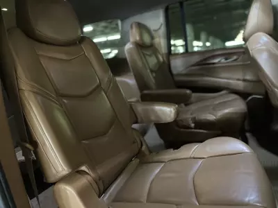 Cadillac Escalade VUD 4x4 2015