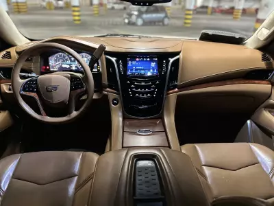 Cadillac Escalade VUD 4x4 2015