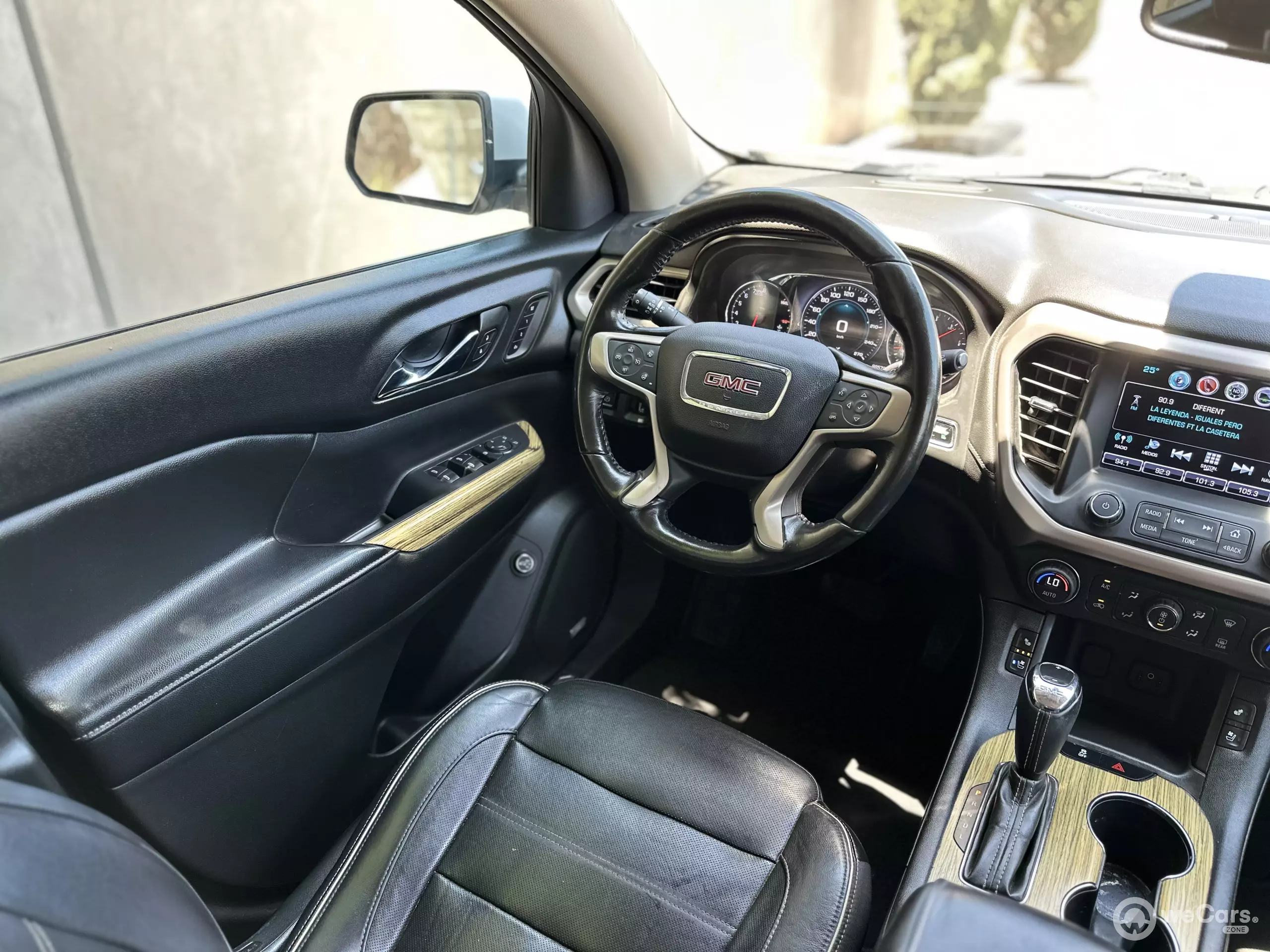 GMC Acadia VUD