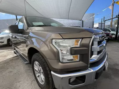 Ford Lobo Pick-Up 2016