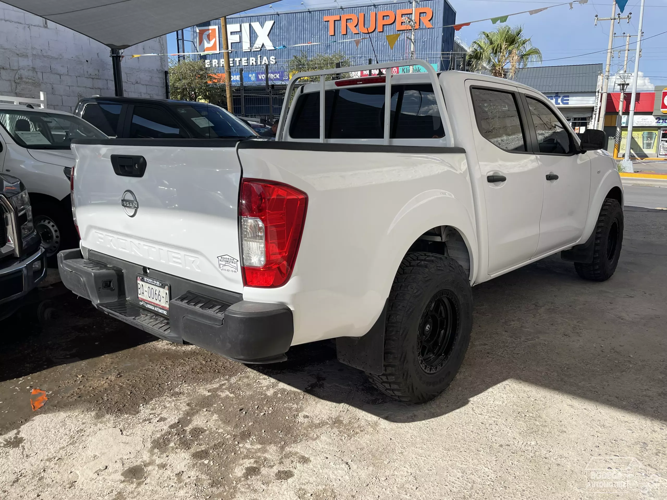 Nissan Frontier Pick-Up
