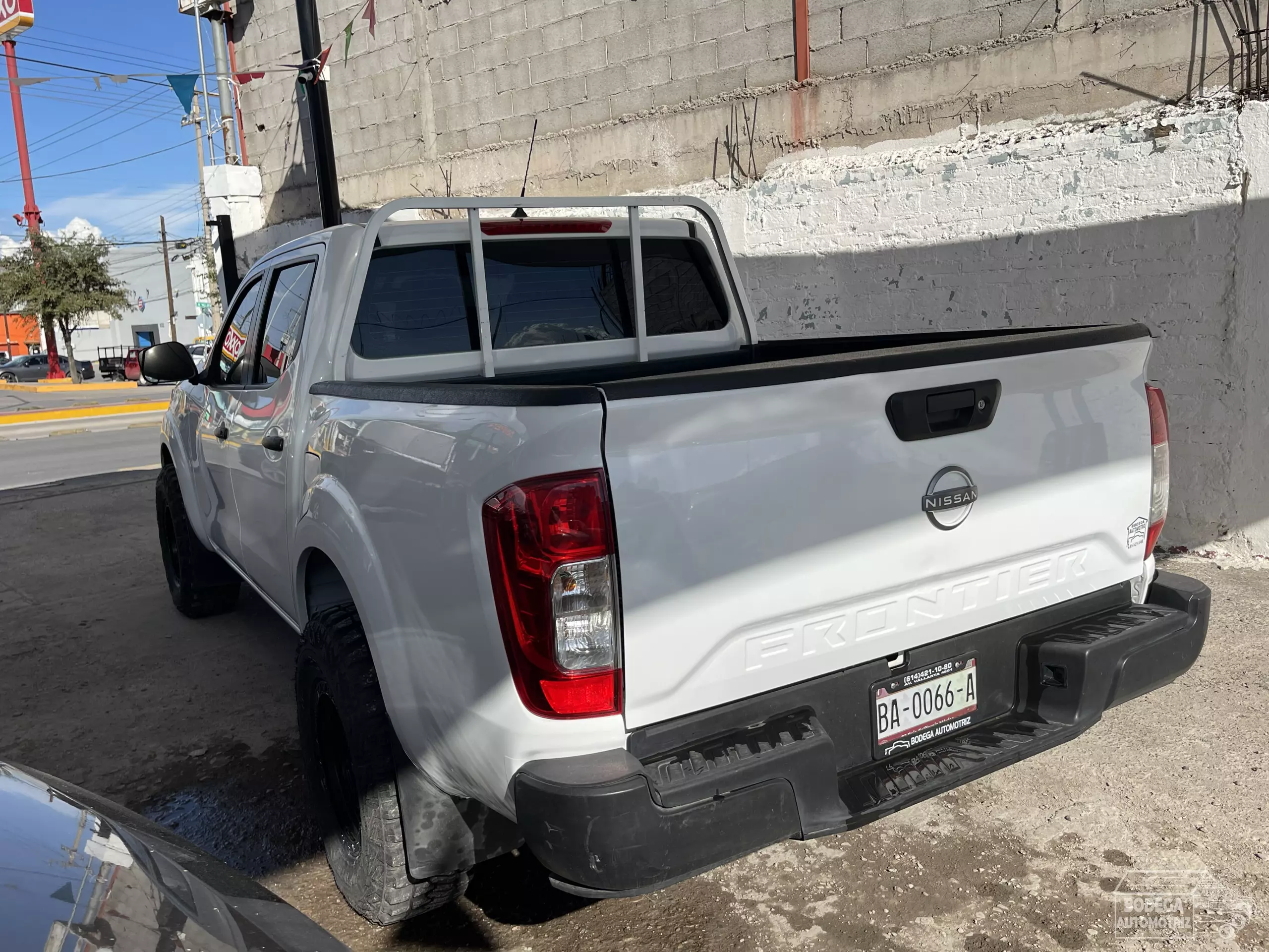 Nissan Frontier Pick-Up
