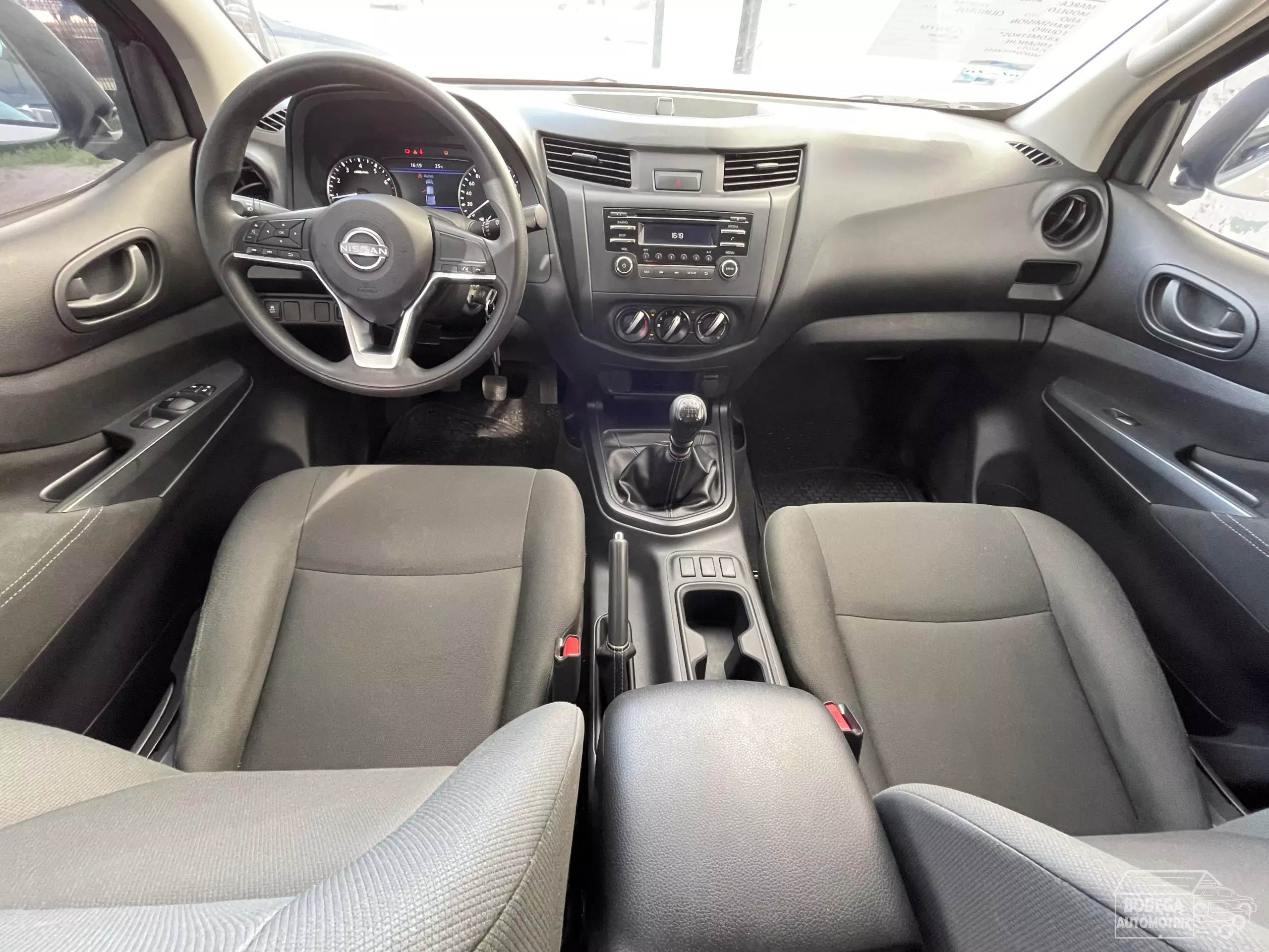 Nissan Frontier Pick-Up