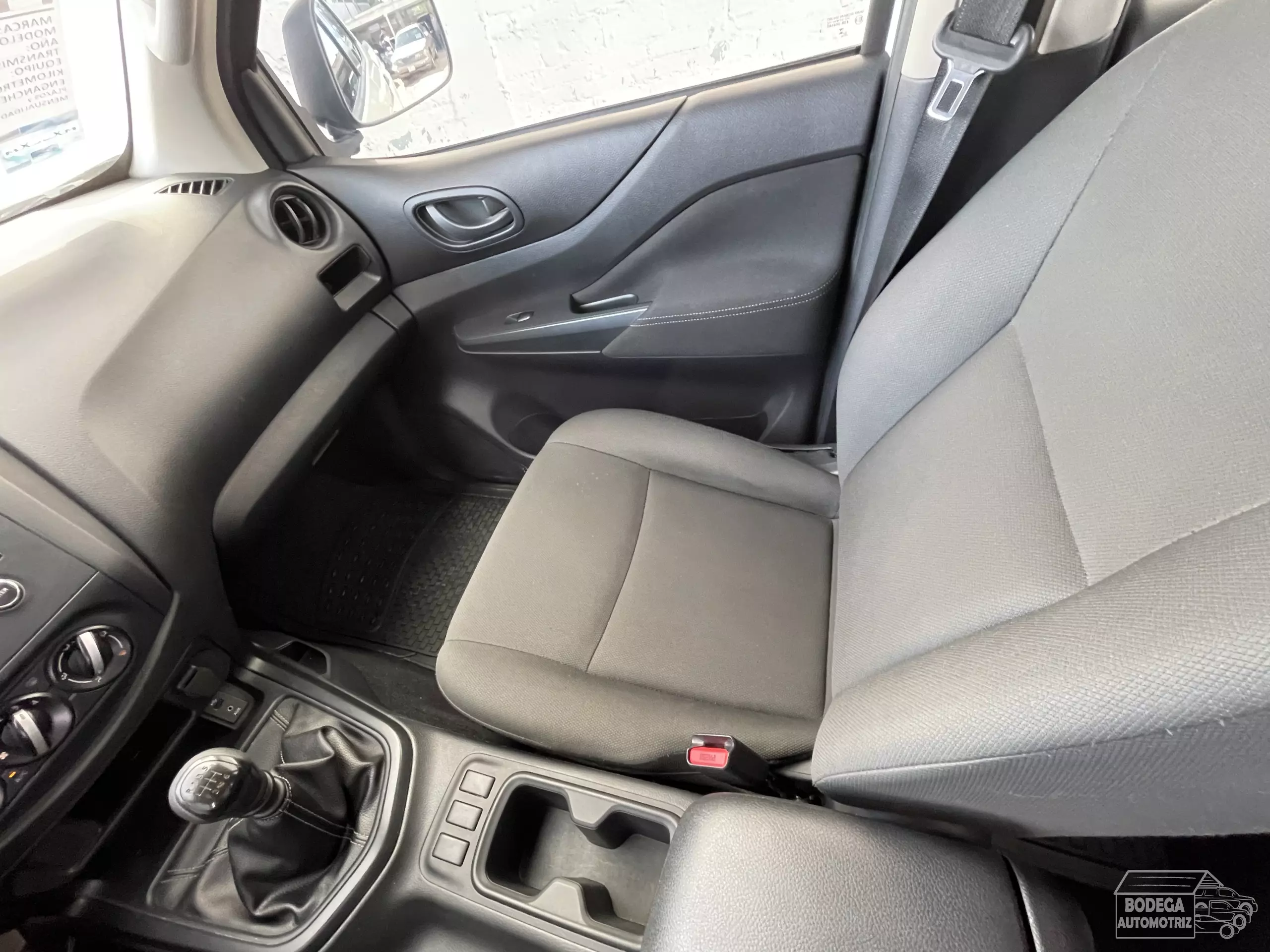 Nissan Frontier Pick-Up