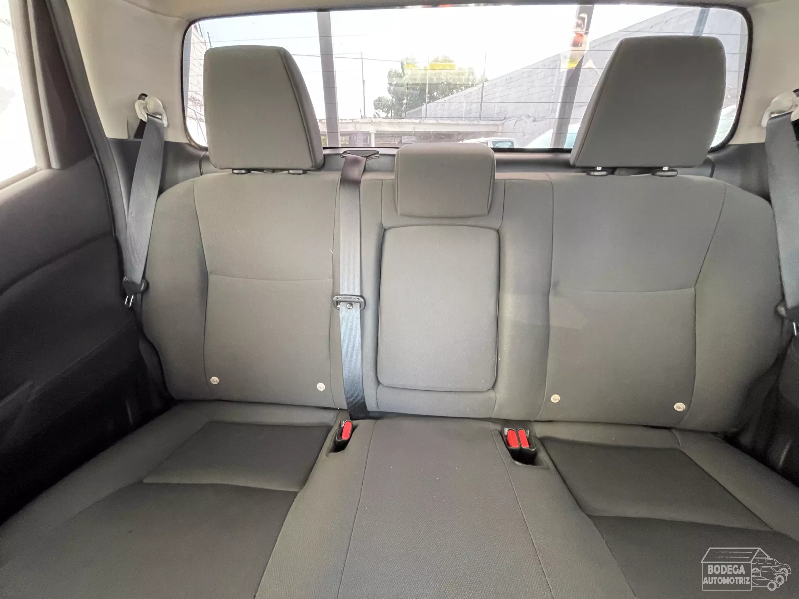 Nissan Frontier Pick-Up