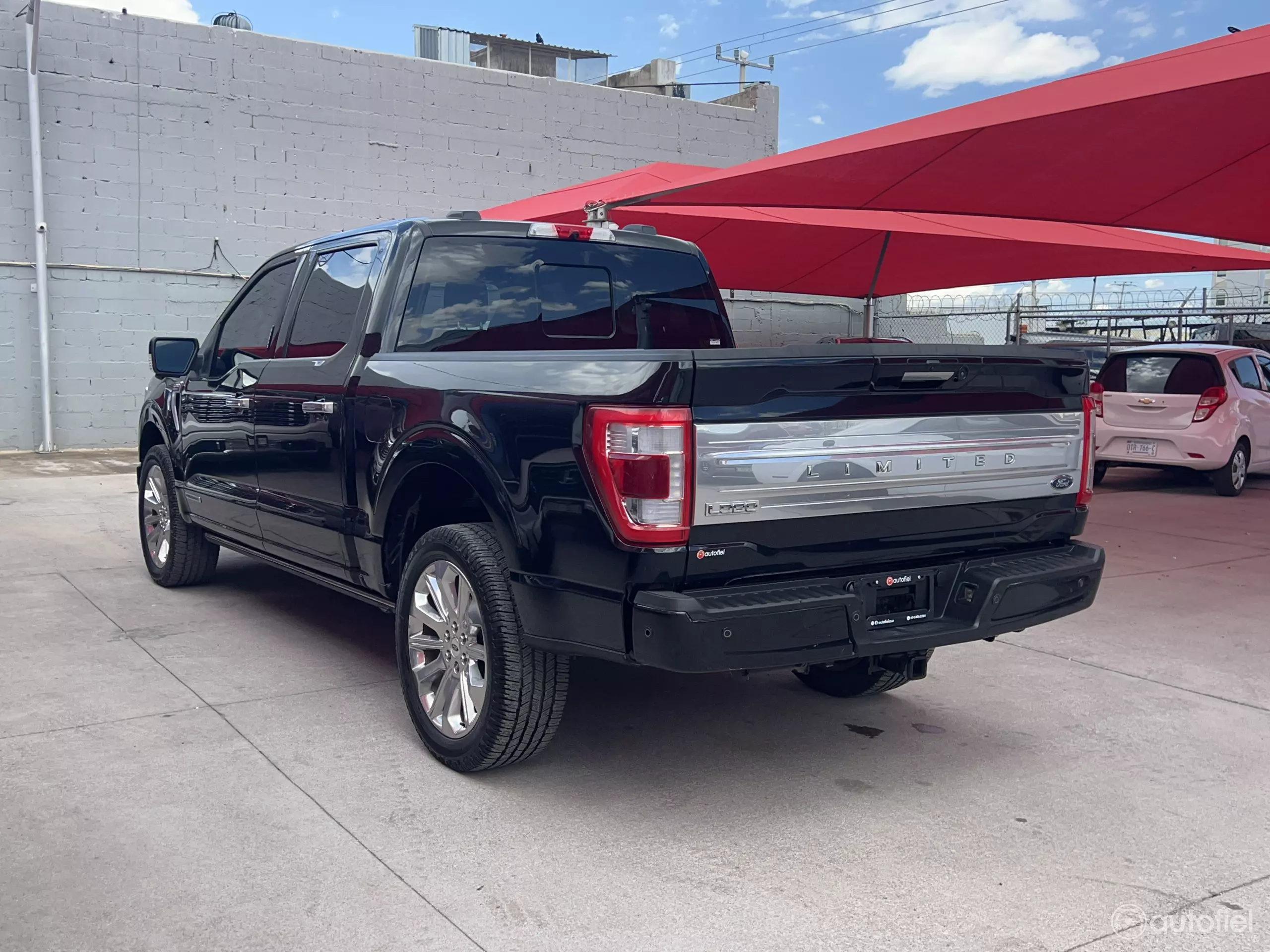 Ford Lobo Pick-Up