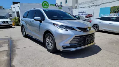 Toyota Sienna Minivan 2021