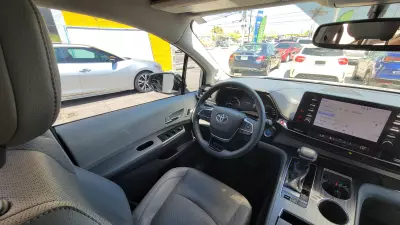 Toyota Sienna Minivan 2021