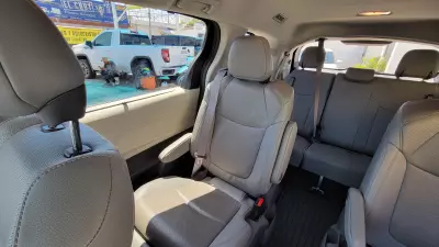 Toyota Sienna Minivan 2021