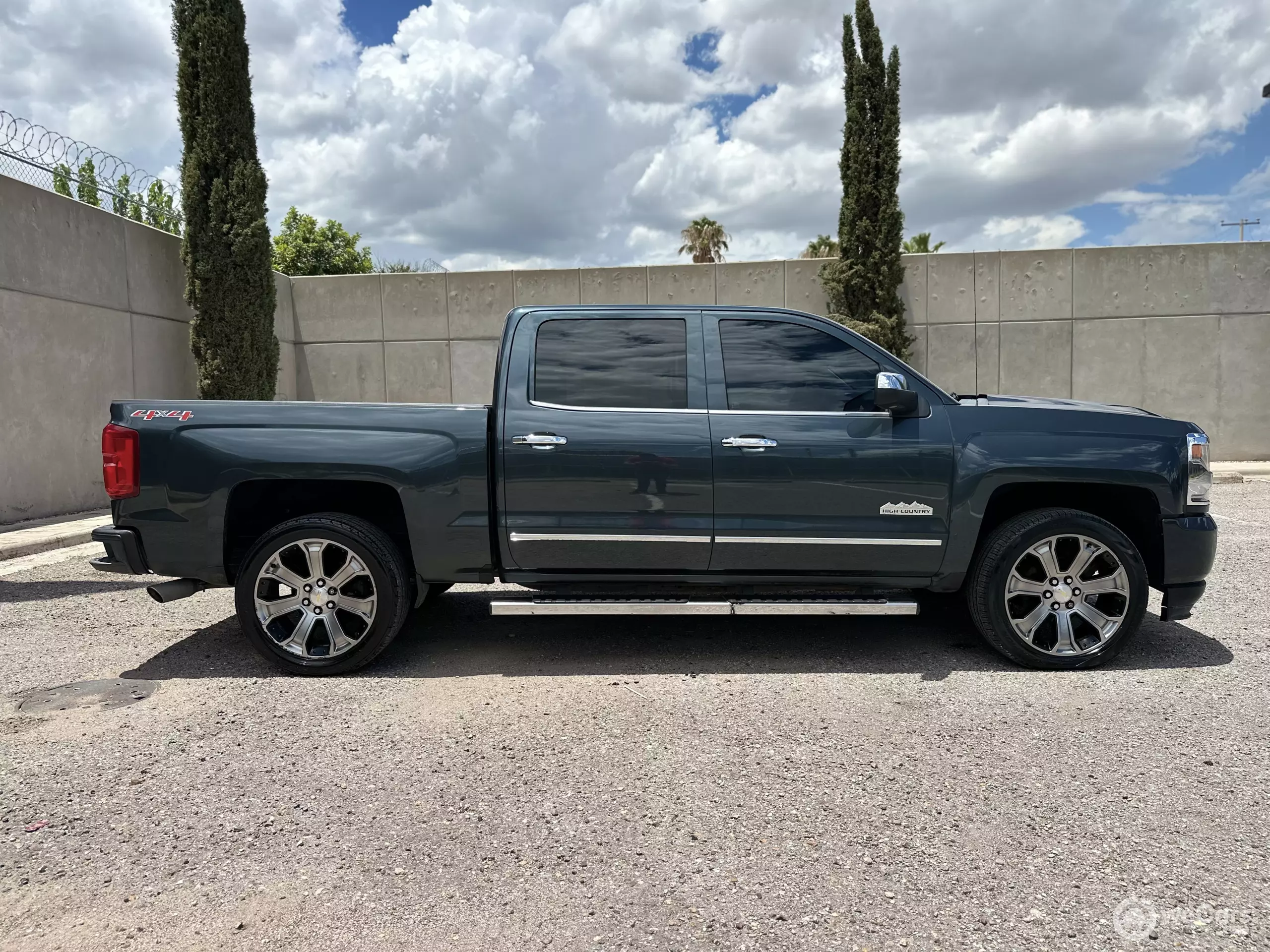 Chevrolet Silverado 2500 y Cheyenne Pick-Up