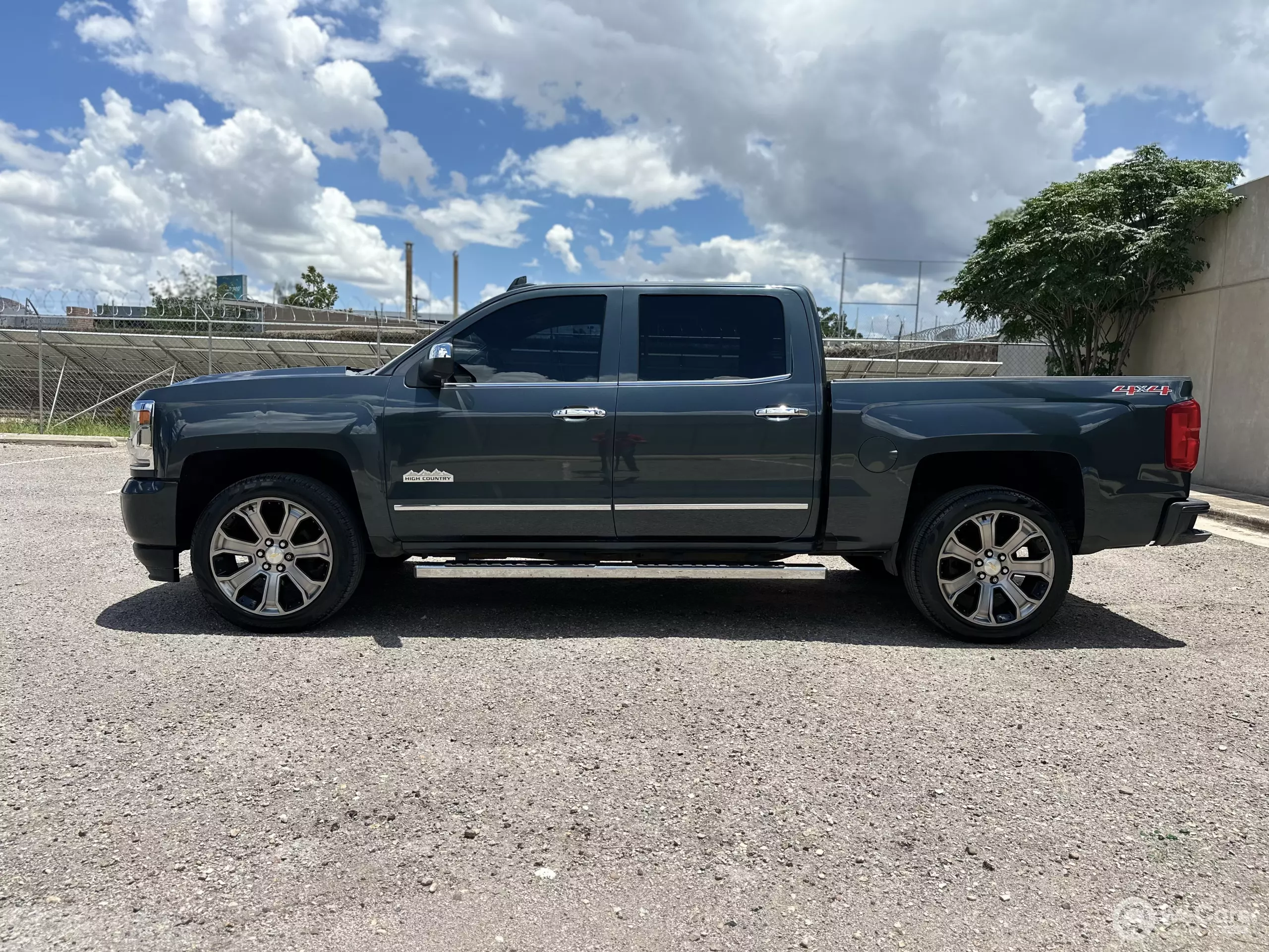 Chevrolet Silverado 2500 y Cheyenne Pick-Up