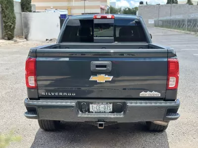 Chevrolet Silverado 2500 y Cheyenne Pick-Up 2017