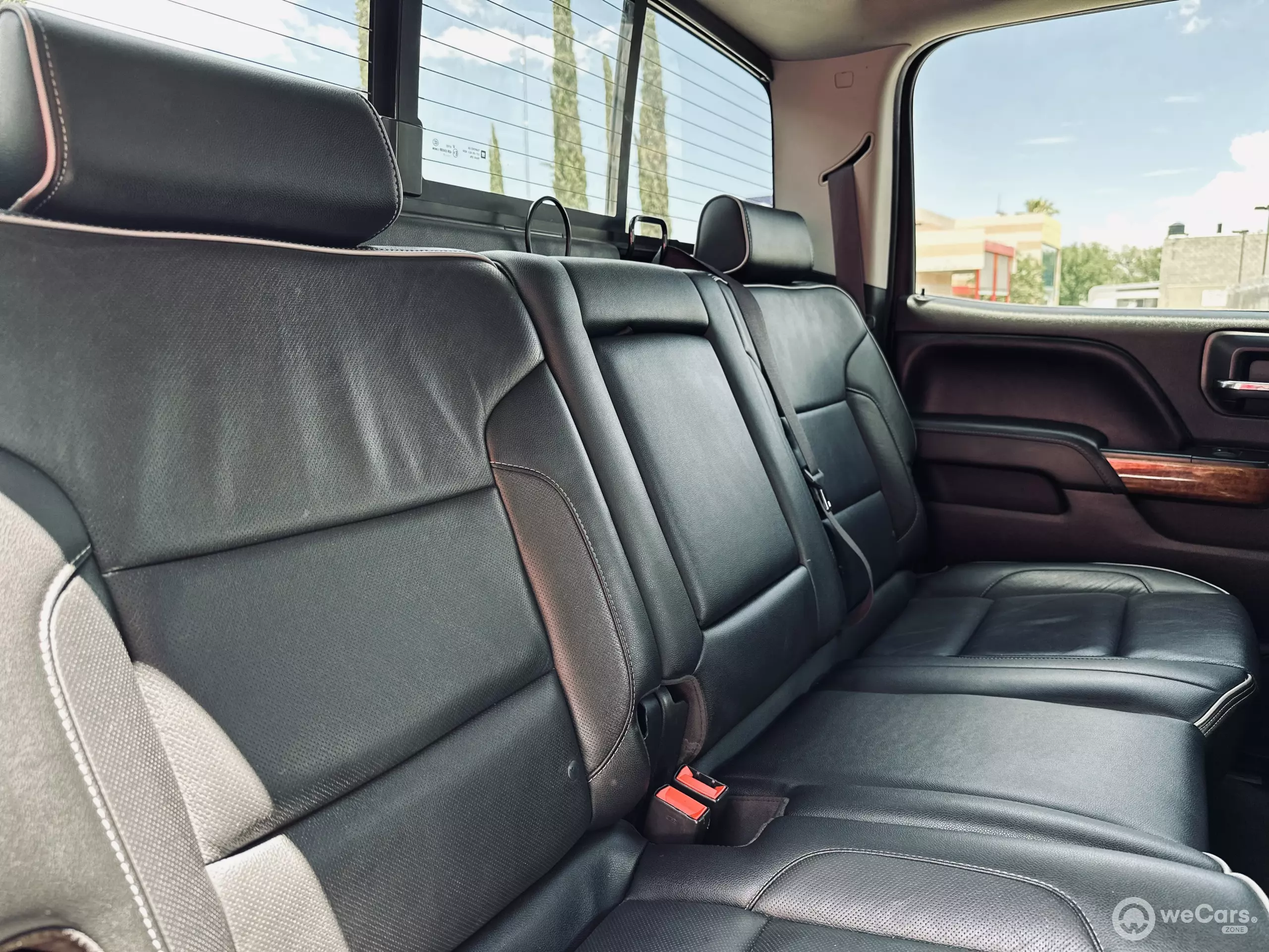 Chevrolet Silverado 2500 y Cheyenne Pick-Up