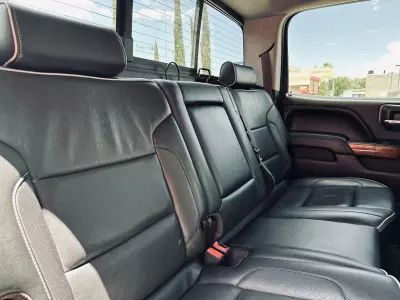Chevrolet Silverado 2500 y Cheyenne Pick-Up 2017