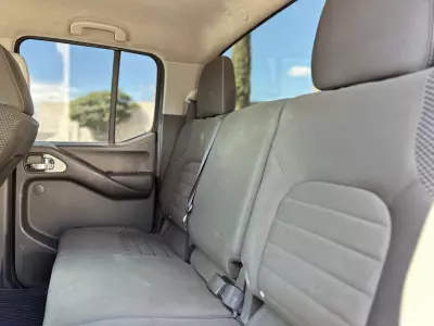 Nissan Frontier Pick-Up 2014