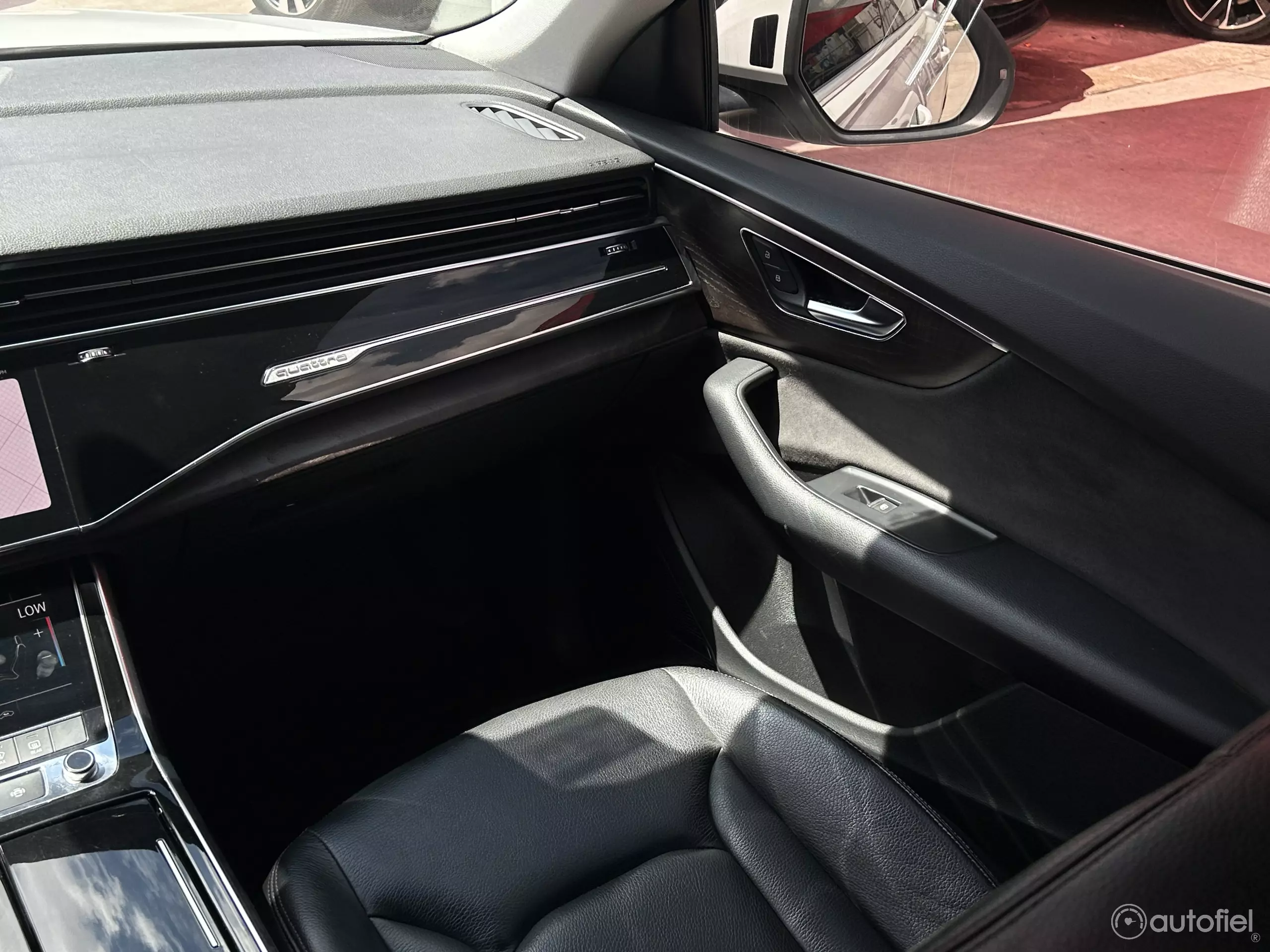 Audi Q8 Quattro VUD