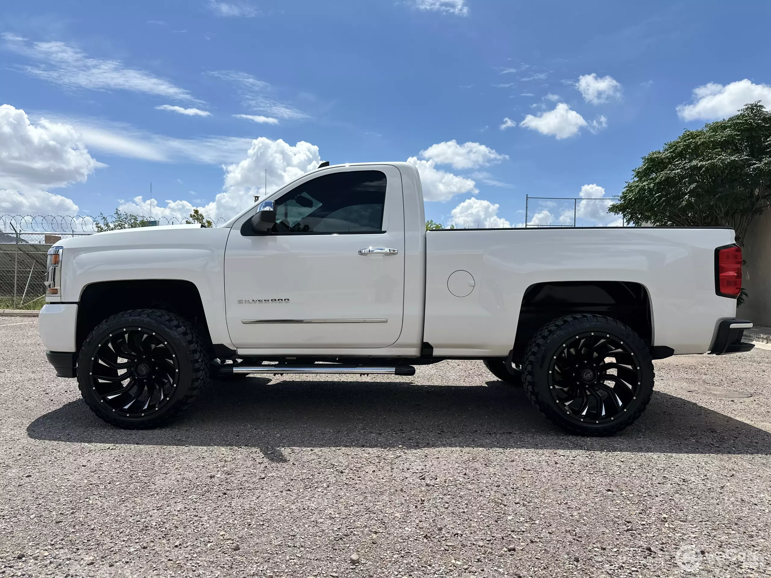 Chevrolet Silverado 2500 y Cheyenne Pick-Up