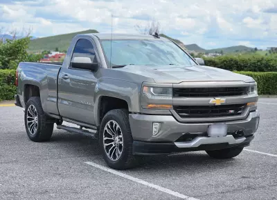 Chevrolet Silverado 2500 y Cheyenne Pick-Up 2017