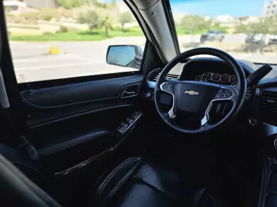 Chevrolet Suburban VUD 2017
