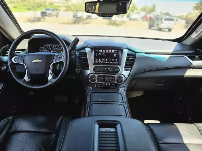 Chevrolet Suburban VUD 2017
