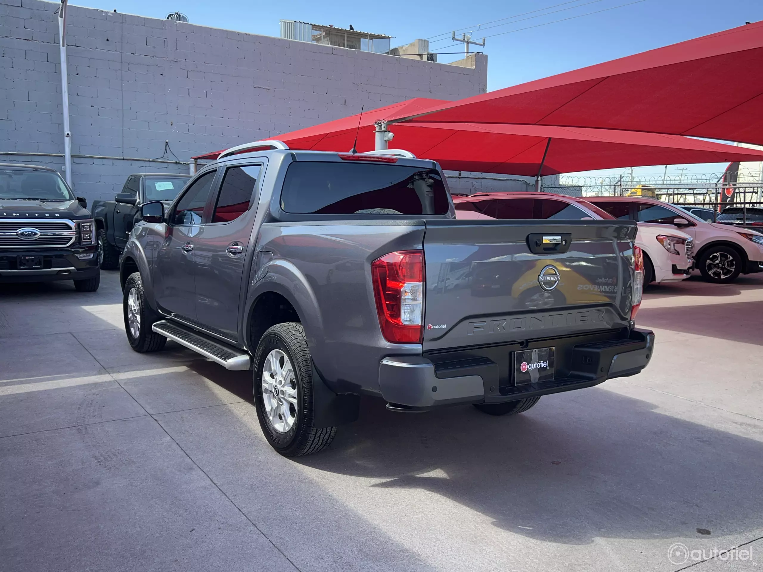 Nissan Frontier Pick-Up