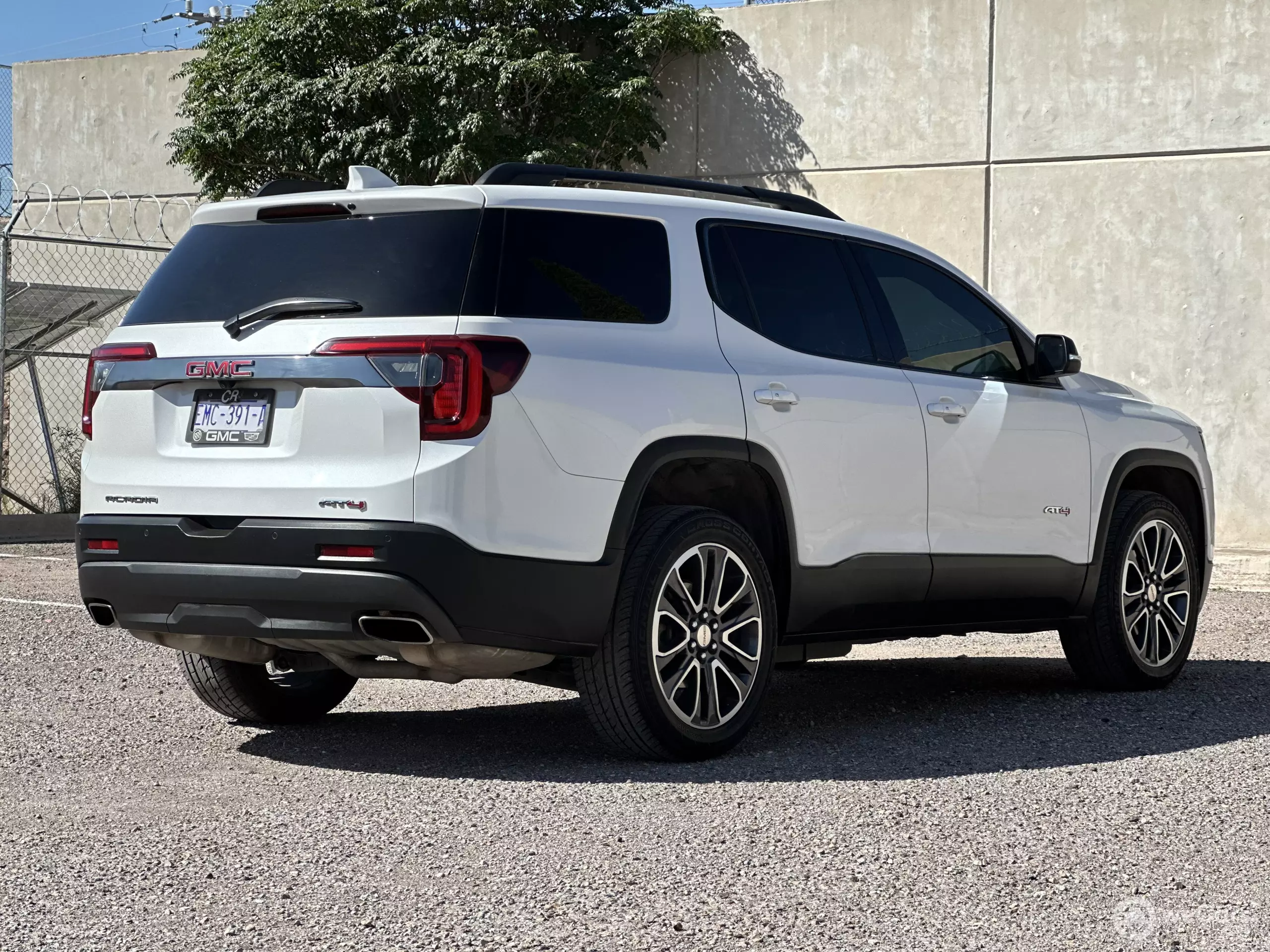 GMC Acadia VUD