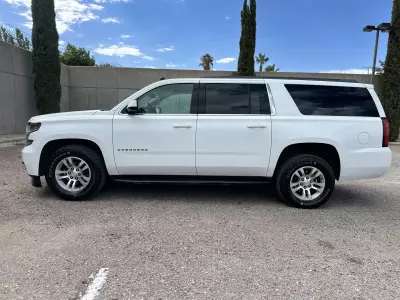 Chevrolet Suburban VUD 2017