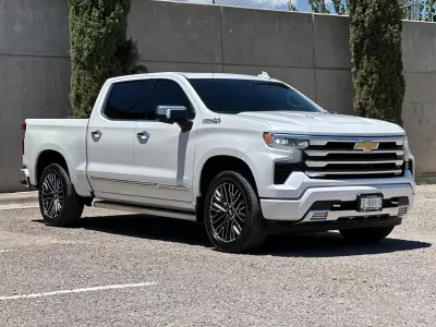 Chevrolet Cheyenne Pick-Up 2023